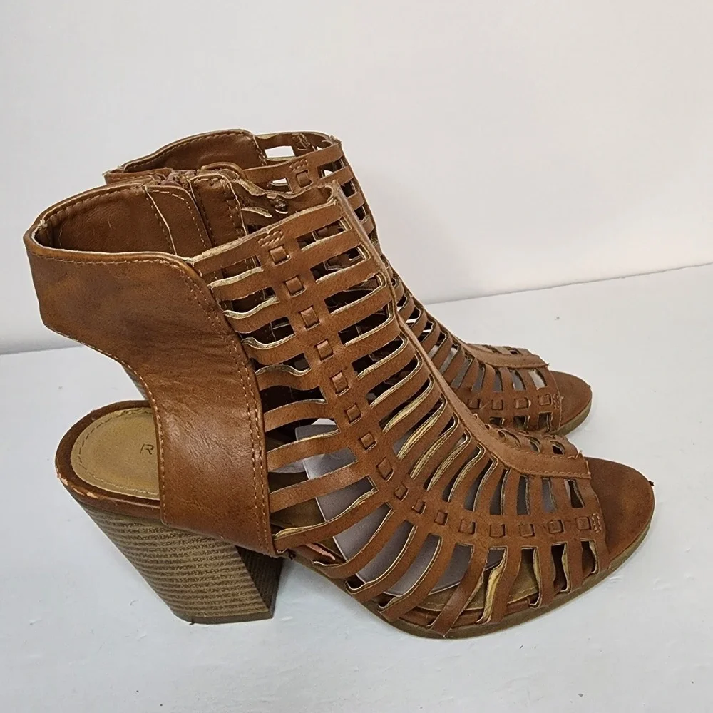 Rampage Womens Gladiator Heeled Sandals Size 8.5M Brown Open Toe Zip‎ Closure